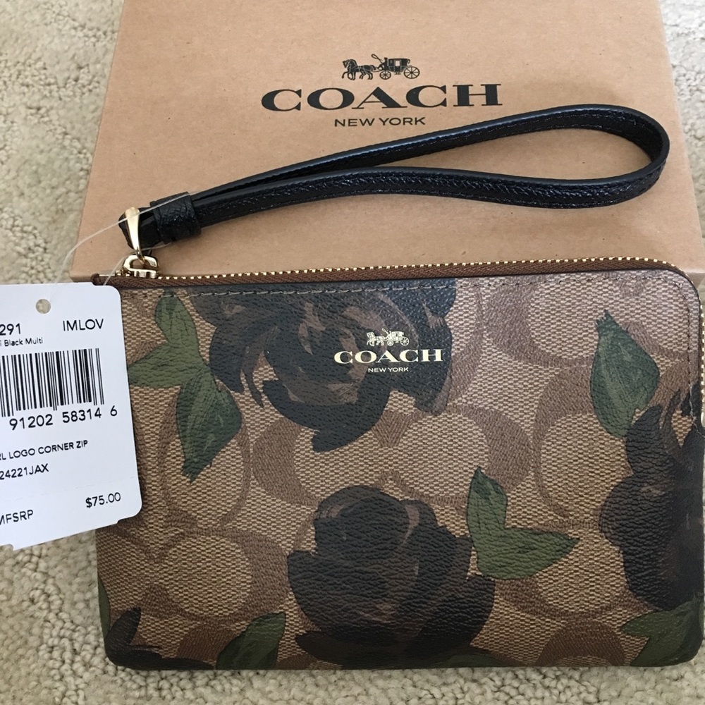 💰HOT SALE💰Coach Wristlet NEW with TAG-PRICE FIRM